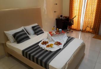 NGOR ALMADIE sweety allows 18 year olds to book a room