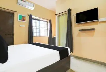 OYO Flagship 81091 Hotel City Tower Inn allows 18 year olds to book a room