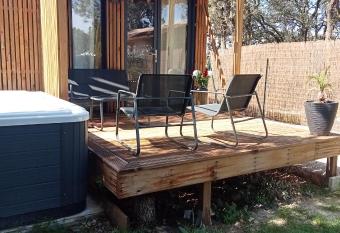 chalet de charme a la campagne allows 18 year olds to book a room