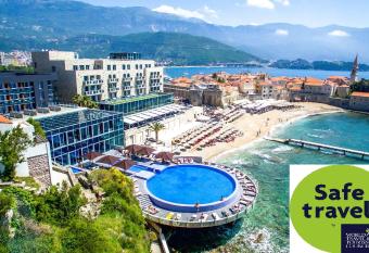 Avala Resort & Villas has Balcony rooms