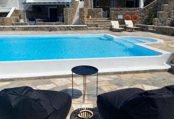 Villa Anna has Balcony rooms