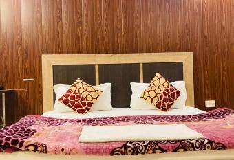 Hotel Samridhi Palace has Balcony rooms