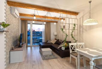 Sunset Resort 311 has Balcony rooms