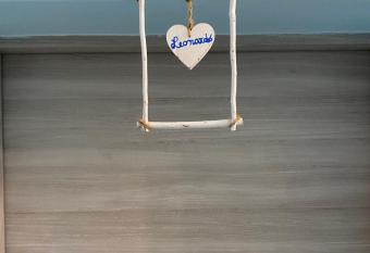 Villa Valentina Versilia has rooms with a private hot tub