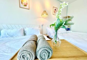 L 1-5Pax Cozy 3Bed Setia Alam Trefoil Wifi SmartTV has Balcony rooms