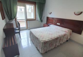 Flor de Loto has Balcony rooms