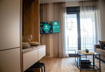 Apartman SoHo 2 allows 18 year olds to book a room