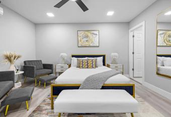 Tropical Paradise has Balcony rooms