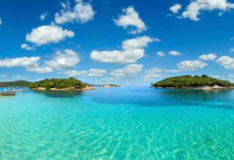 Vila Era Ksamil allows 18 year olds to book a room