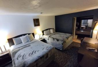 OSU 2 Queen Beds Hotel Room 207 Booking has Balcony rooms