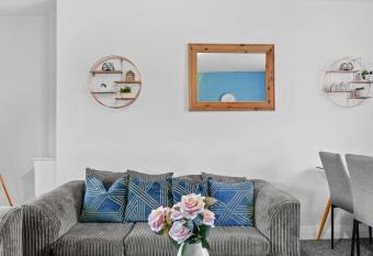 Lovely Maidstone Gem allows 18 year olds to book a room