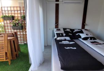 Mirador 2 has Balcony rooms