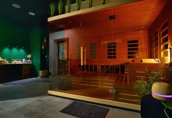 Room4stars allows 18 year olds to book a room