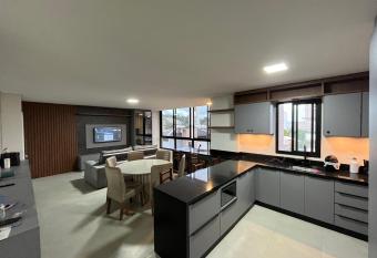 Don Arthur has Smoking/Balcony rooms