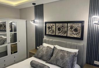 M  HRAN SU  TE has Balcony rooms