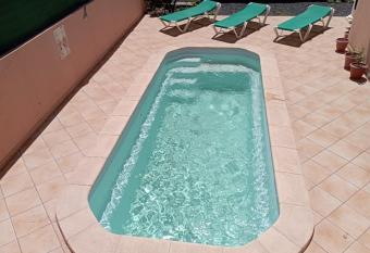 Mundaka house allows 18 year olds to book a room