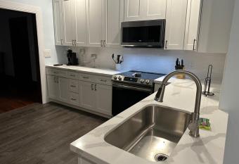 Upscaled Historic Home BD Private Floor Private Balcony -103 has Balcony rooms