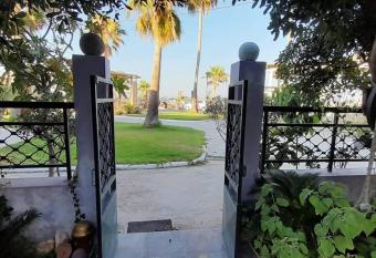 Amethyst allows 18 year olds to book a room