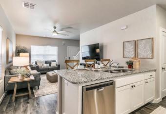 BOHEMIAN STYLE HOMESTEAD allows 18 year olds to book a room