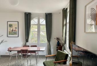 Appartement    Clisson has Balcony rooms