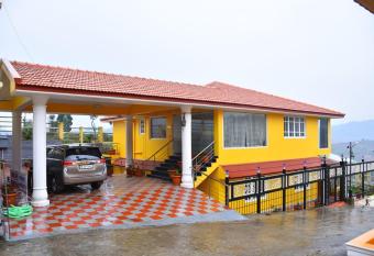 Glen Premium Villa By Lexstays allows 18 year olds to book a room