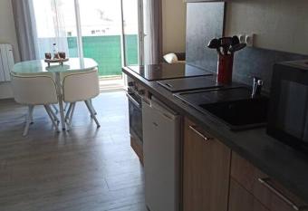 Studio Le Bosquet has Balcony rooms