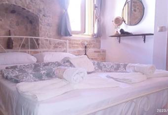 HARI S NEST CORFU has Balcony rooms