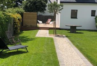 Plages a pieds has Balcony rooms