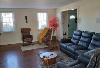 Drexel Hill Charm has Balcony rooms