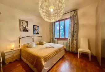 [Monzuno] Master Suite allows 18 year olds to book a room