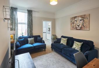 Host & Stay - Fosse Stay allows 18 year olds to book a room