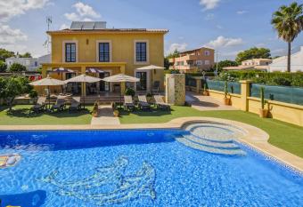 Margarita has Balcony rooms