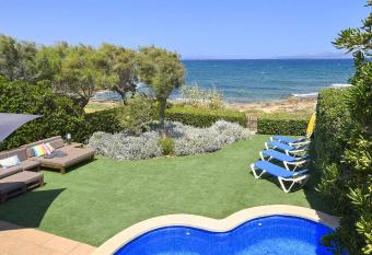 Embat has Balcony rooms