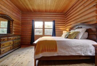 Fiddler Lake Resort Chalet 4 Cerf has Balcony rooms