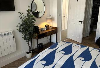 The Lugger Inn allows 18 year olds to book a room