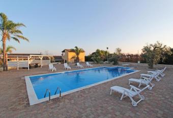 Villa Rita has Smoking rooms