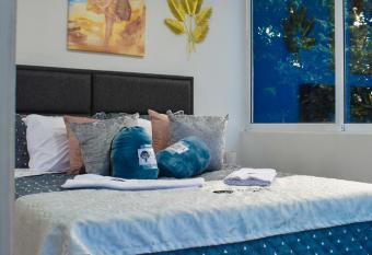 Ayenda Ceiba Rooms allows 18 year olds to book a room