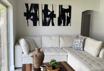 Sunrise Mills has Balcony rooms