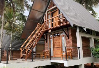 Steps Garden Resort has Smoking/Balcony rooms