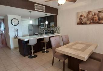 301 C Princesa de pe  asco has rooms with a private hot tub