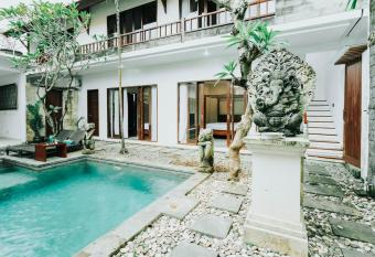 Villa Sukanami Sanur by ecommerceloka allows 18 year olds to book a room