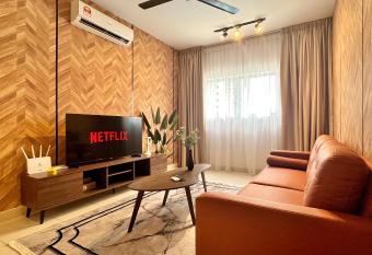 Alanis Suite With Netflix @ KLIA Sepang has Balcony rooms