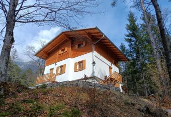 Guest House Tresenga has Balcony rooms