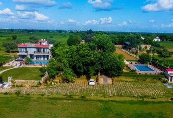 IBIZA FARMS AND THE RUSTIC VILLA - 5BHK WITH MASSIVE 2 POOL has Balcony rooms