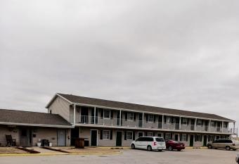Country Inn of Shelby has Balcony rooms