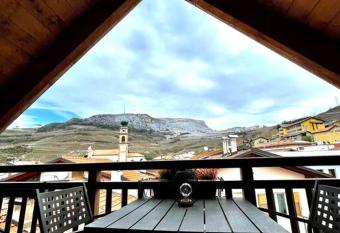 Cozy house in collina has Balcony rooms