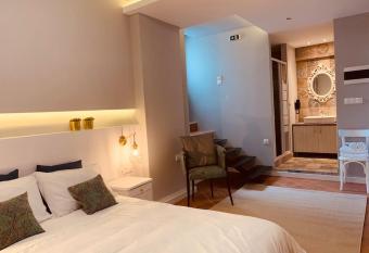 Cielo room.                                                           . allows 18 year olds to book a room