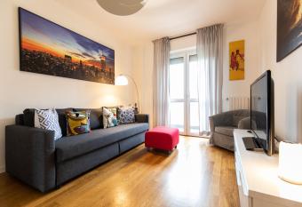 Guido Rossa 25 has Balcony rooms