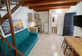 Imma Home Minturno has Balcony rooms