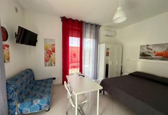 Bilocale Casa Perla has Balcony rooms